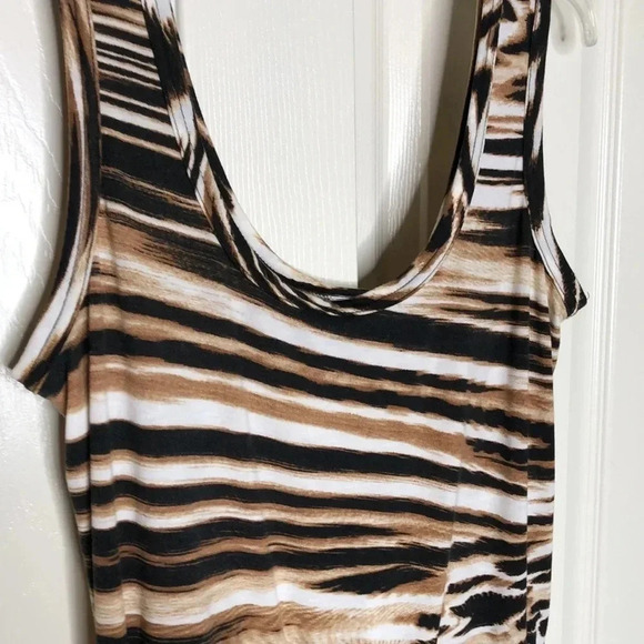 BEACH BREAK Animal Print Romper - Picture 2 of 8